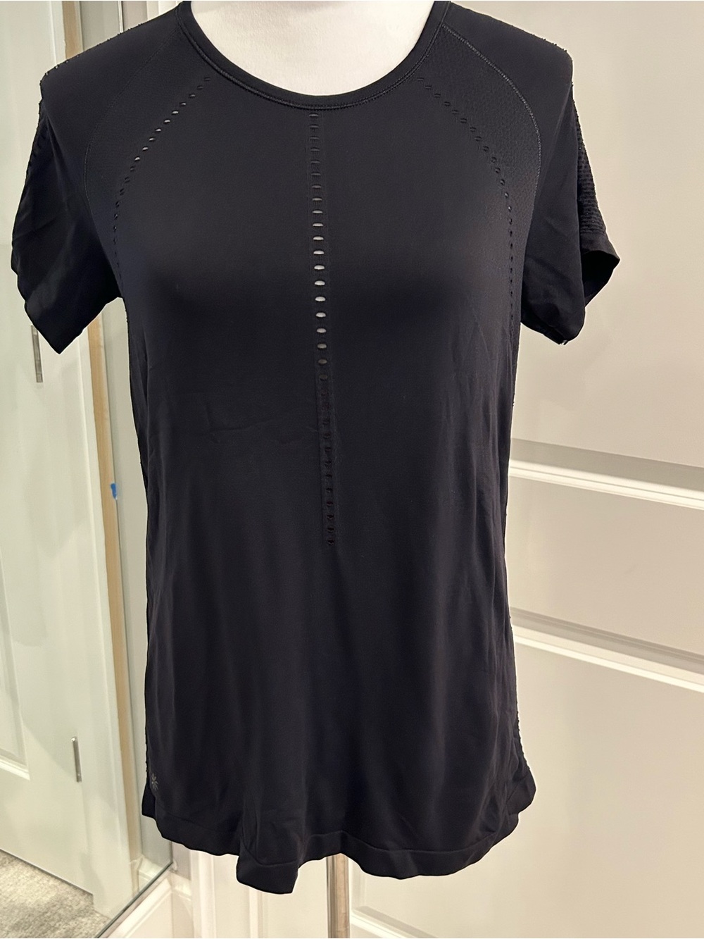 Athleta Foothills Seamless Tee w/mesh, Sz M